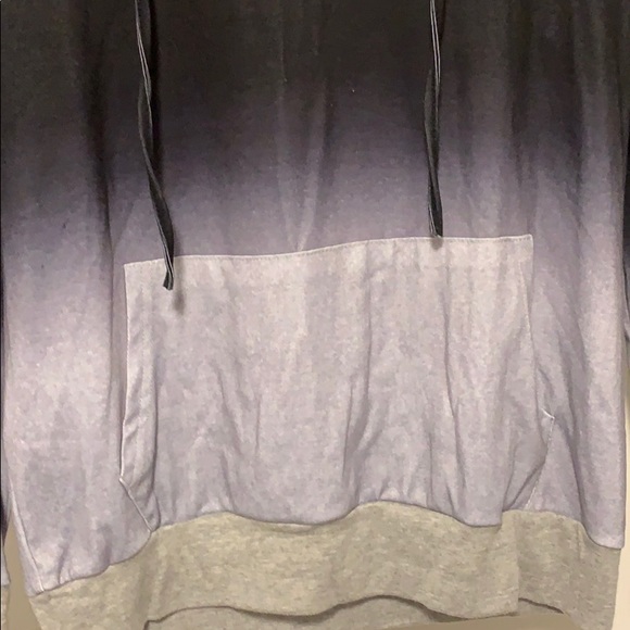 Women’s Long Sleeve with hood. Ombré - Picture 3 of 5